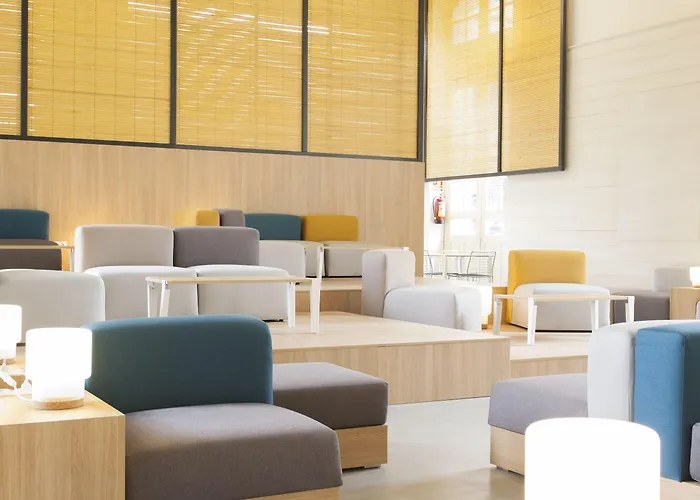 Up * Валенсия